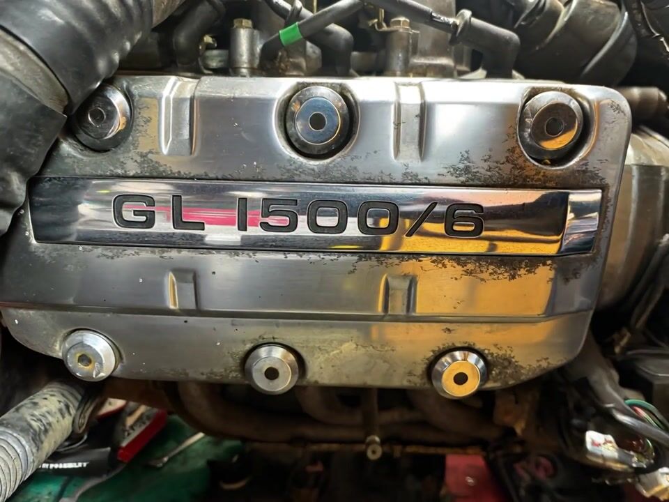 Video still: Ember - 1989 Honda Gold Wing GL1500 Aspencade (5 s clip)